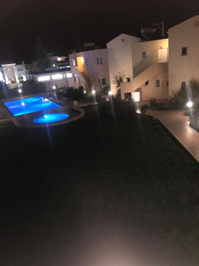Dimitris Apartments Platanés Екстериор снимка