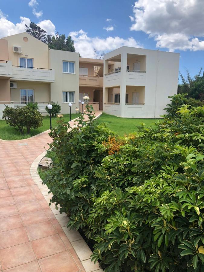 Dimitris Apartments Platanés Екстериор снимка