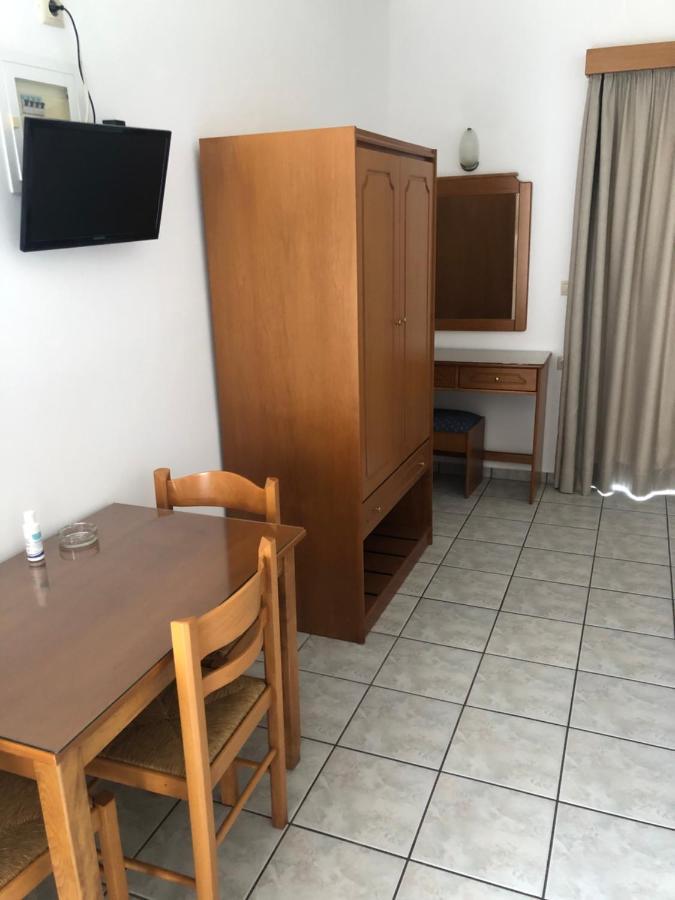 Dimitris Apartments Platanés Екстериор снимка